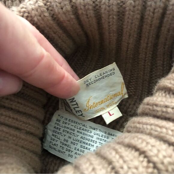 Bentley Vintage 100% wool heavy weight wool turtleneck sweater size large - Picture 7 of 9
